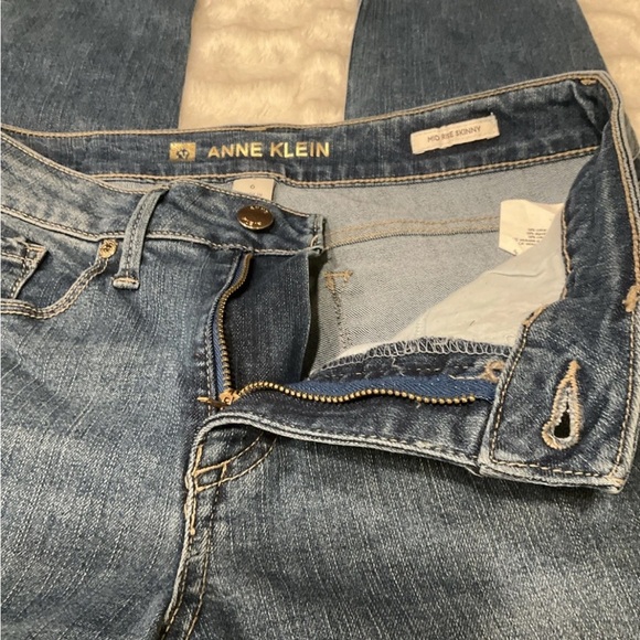 Anne Klein Jeans Women's 4 Mid-Rise Skinny Jeans Size 6 - Picture 5 of 12